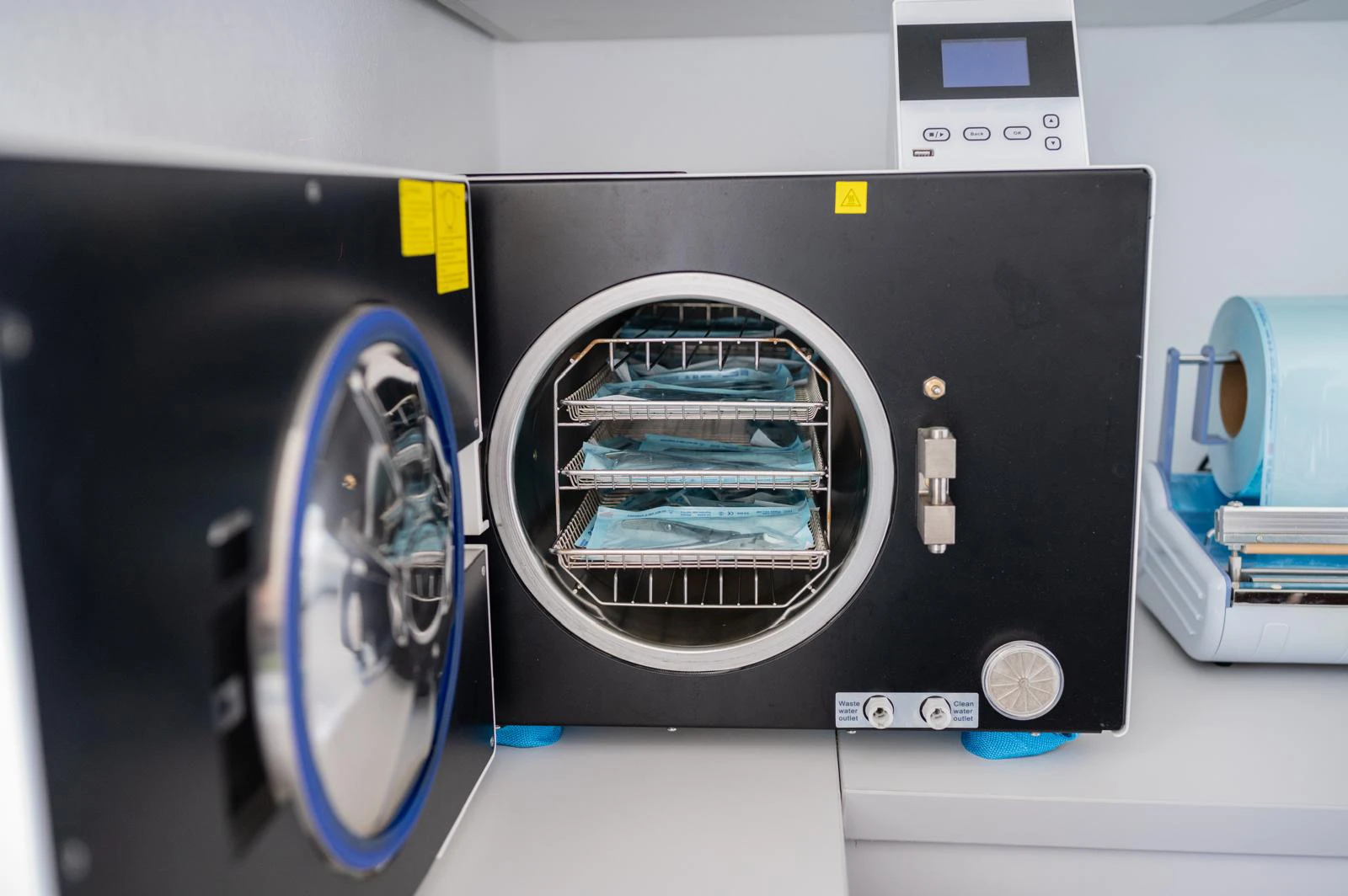 cabinet pedichiura podoclinica roman 2026 - andreea munteanu trainer podoacadeemy